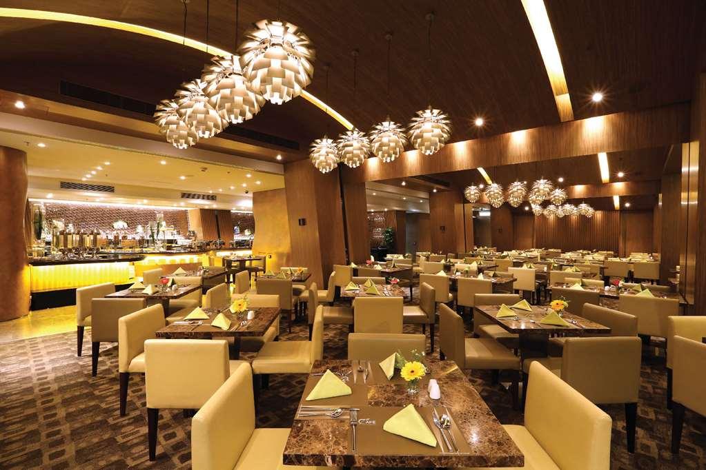ฮาร์เบอร์ พลาซ่า 8 ดีกรีส์ Hotel ฮ่องกง ร้านอาหาร รูปภาพ
